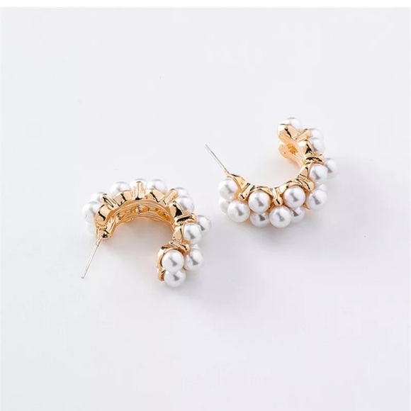 Circle pearl earrings - Picture 1 of 3